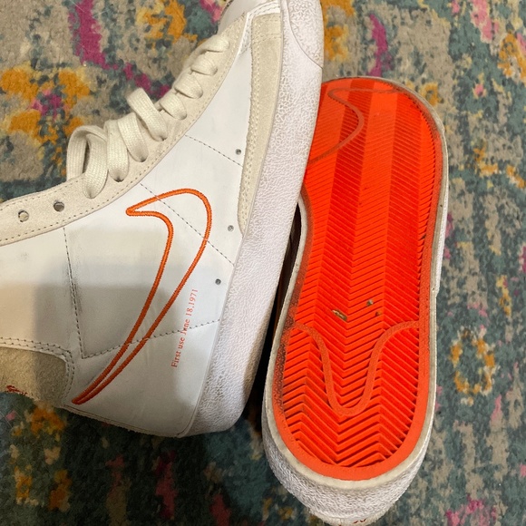 Nike Blazer Mid '77 SE White Orange Sail First Use Women's 8.5 RARE - Picture 14 of 14